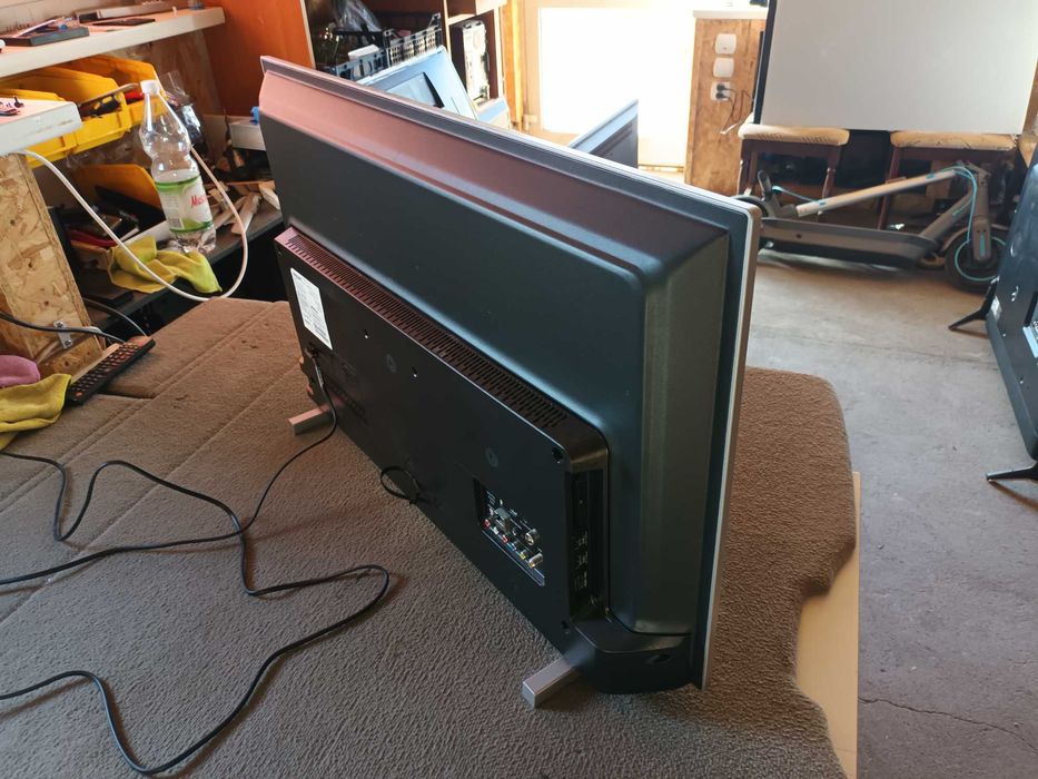 Telewizor Smart Philips 32PFS5823 Led DVBT2 Hevc Wifi YouTube Netflix