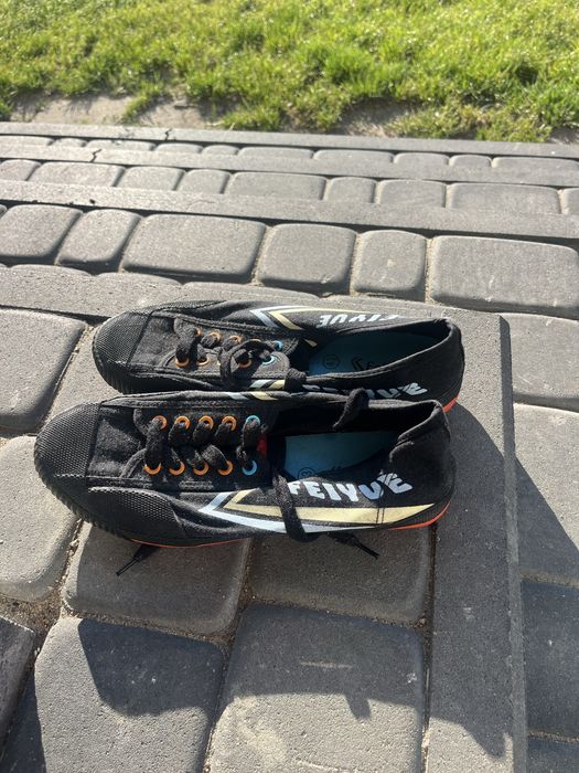 Buty do biegania i na hale