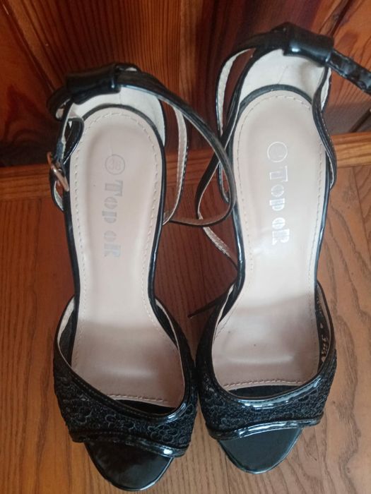 Buty na obcasie, sandały czarne TOP OR