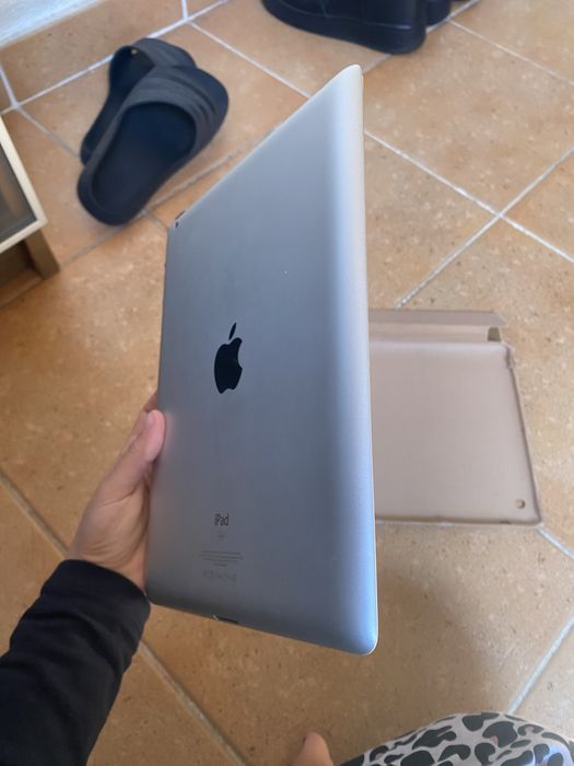 Ipad 2  antigo - apple447236046313891843