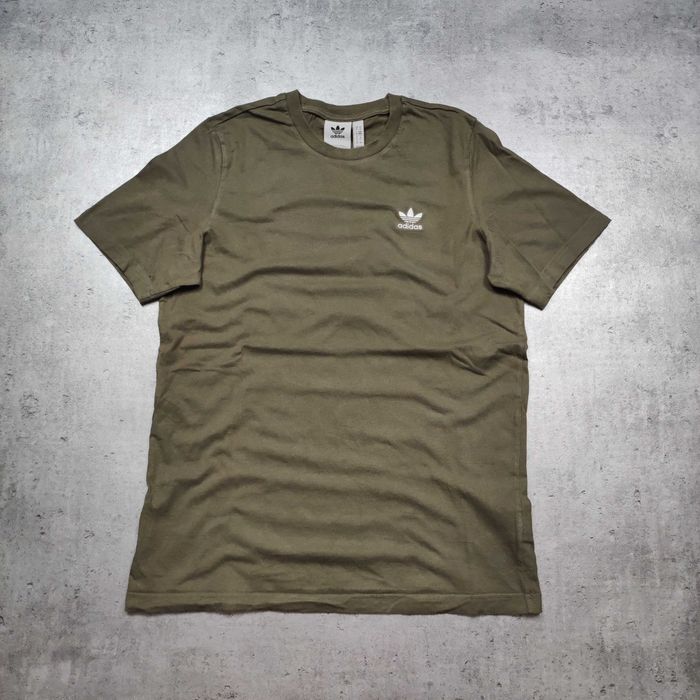 MĘSKA Koszulka Bawełna Oliwka Adidas Originals Haft Logo Casual Lato