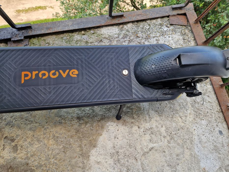 Продам самокат Proove