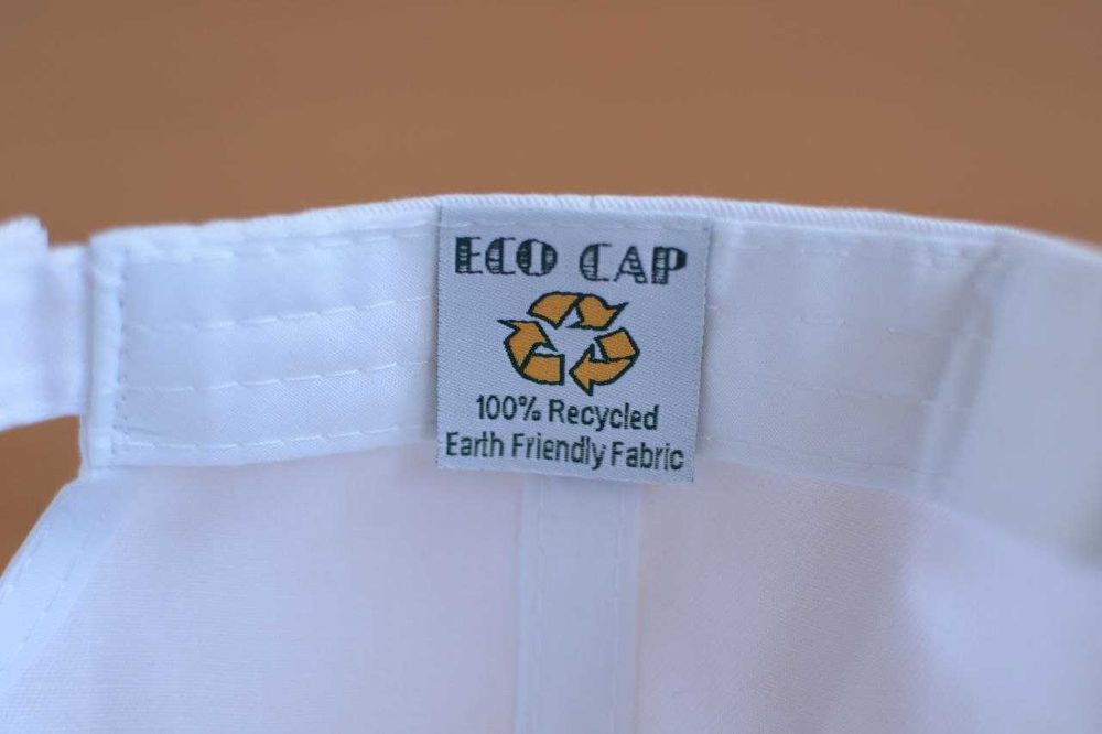 Бейсболка белая с логотипом американской компании унисекс