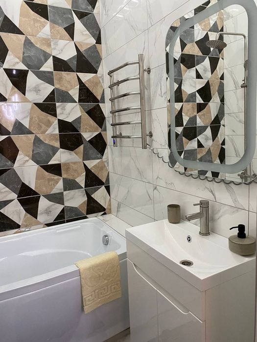 Продам большую1кв(евродвушка)в центре с капремонтом ул.Гольдберговская