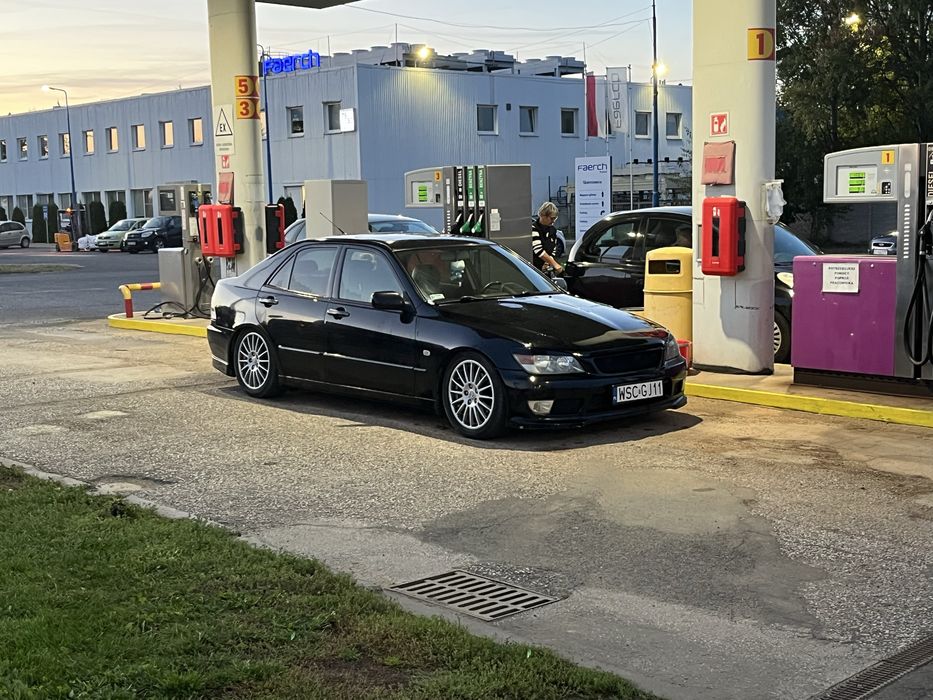 Lexus IS 200 1999r