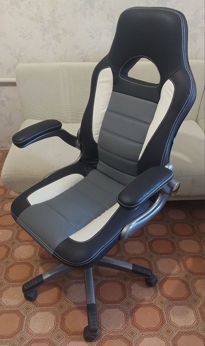 Кресло офисное Nowy Styl RACER (CH) ECO серо-чёрное