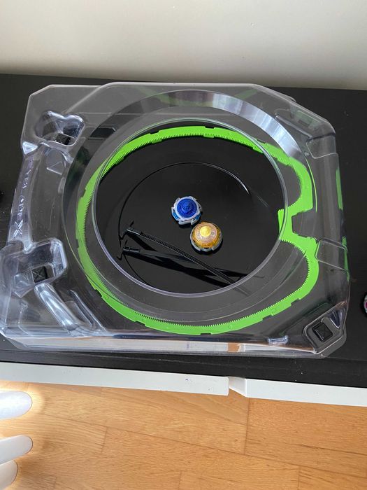 Vendo Arena Beyblade X