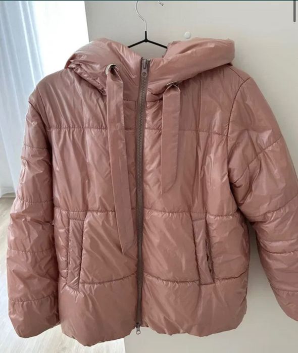 Весняна курточка для дівчинки