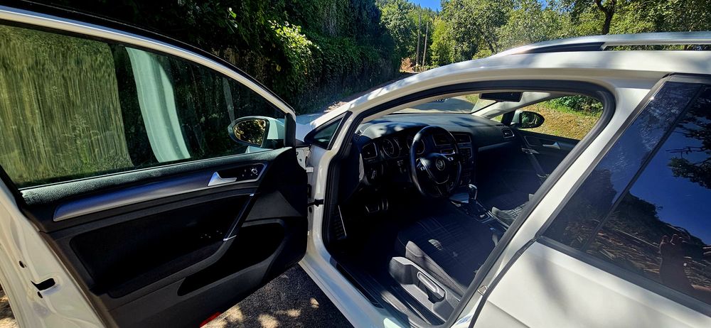 VW Golf VII Variant 1.6 TDI 110cv DSG – Edição Lounge Full Extras
