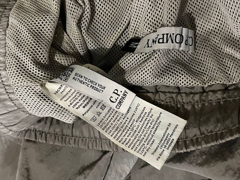 Шорти Cp company