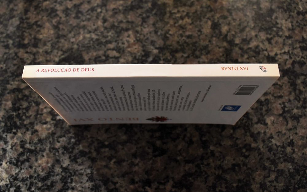 Bento XVI - A Revolução de Deus
