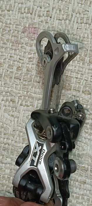 Desviador traseiro Shimano XT M772