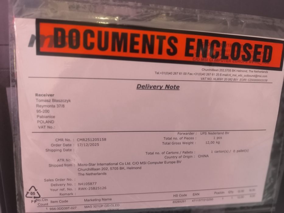 MSI 321UP QD-OLED 32cale