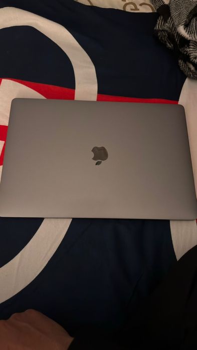 Macbook Pro 2017 touchbar 1 TB