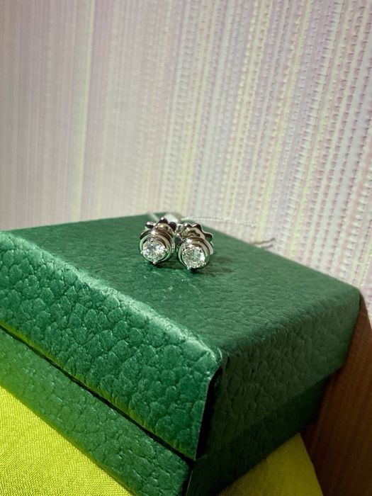 Сережки золотые бриллианты. Кульчики диамант. Серьги золото. Новые.