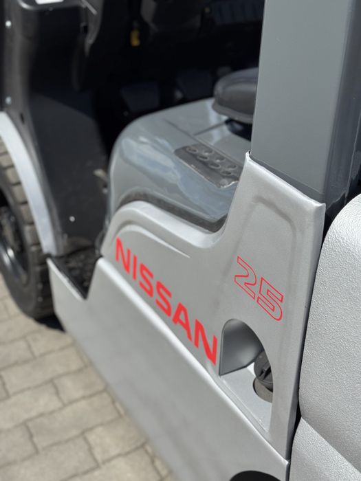 Навантажувач Nissan FD-25 Дизель