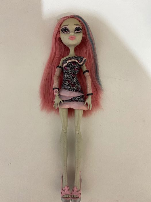 Лялька монстр хай рошель