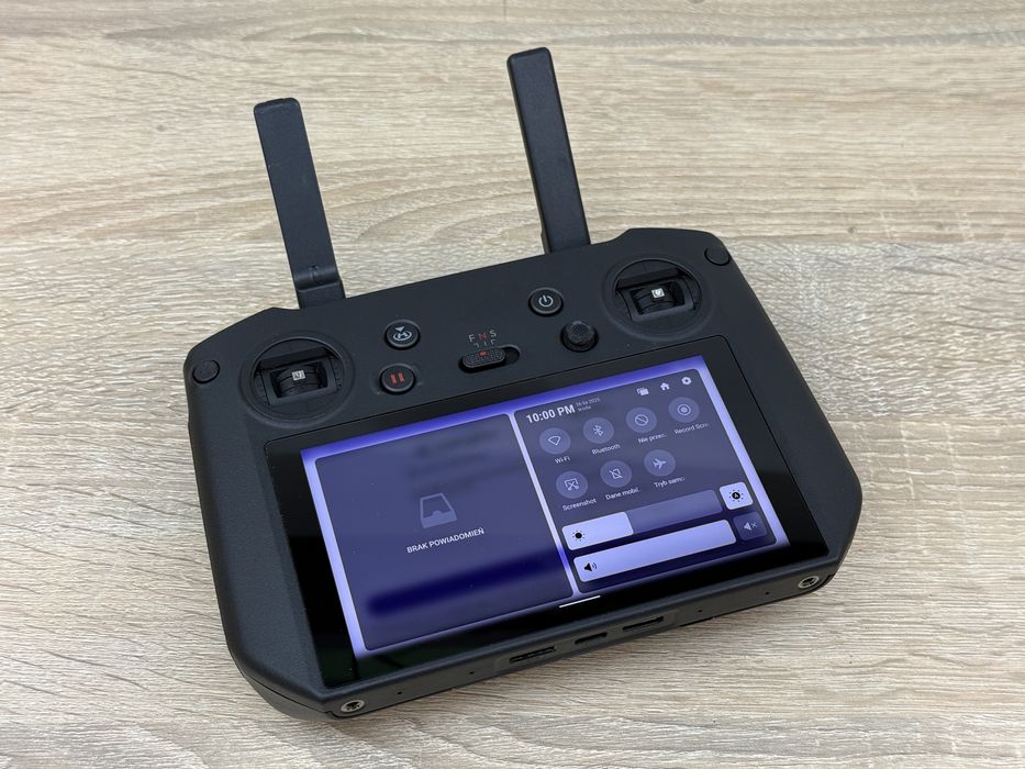 Kontroler DJI RC Pro RM510B z ekranem