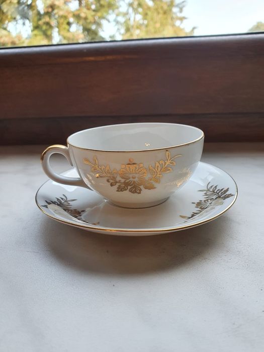 Filiżanka z talerzykiem, złota, Bavaria Eschenbach