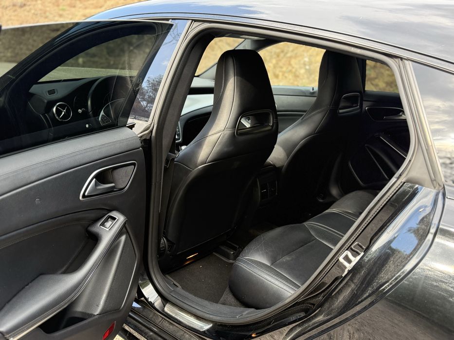 Mercedes-Benz CLA 180 CDi Pack Exclusivo AMG