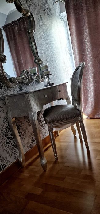 Meble glamour srebrne
