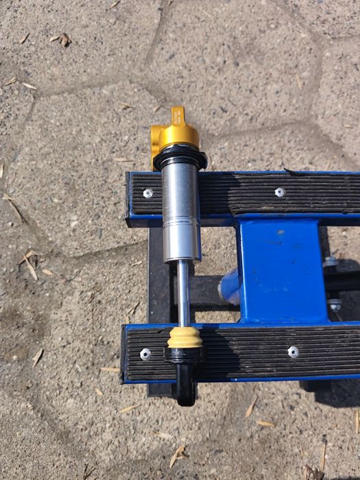 Öhlins ttx22m 250x70 75 damper