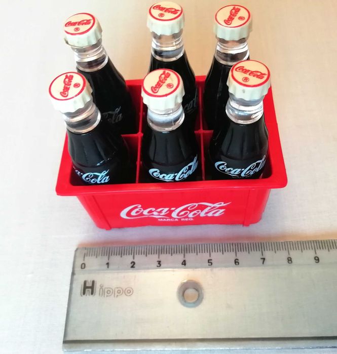 Miniatura grade Coca-Cola com 6 garrafas