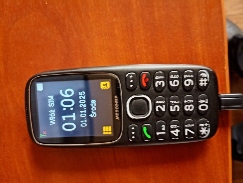 Telefon Maxcon dla seniora