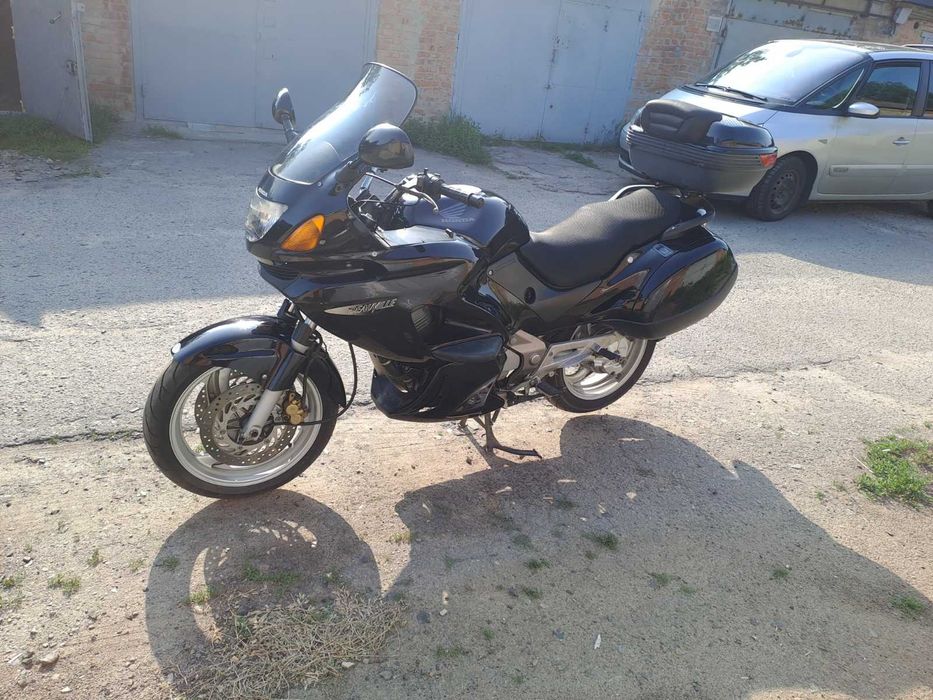 Продам Honda Deauville