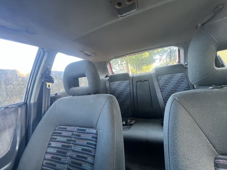 Mazda 323 F 1.6