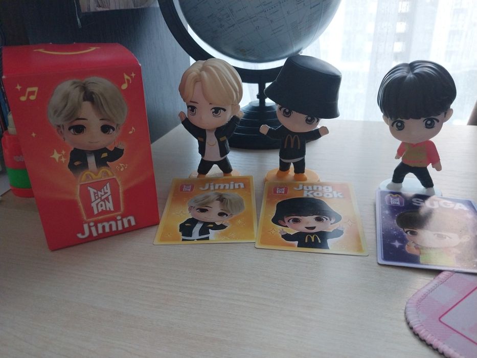 bts tiny tan McDonald's