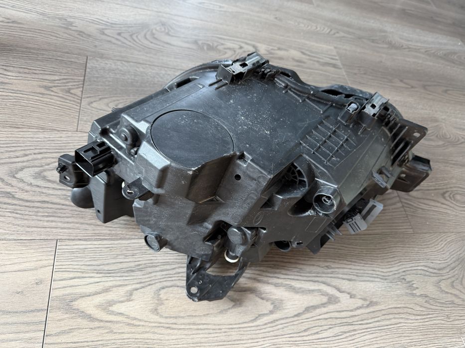 Фара права Volvo xc60 2 рестайлінг