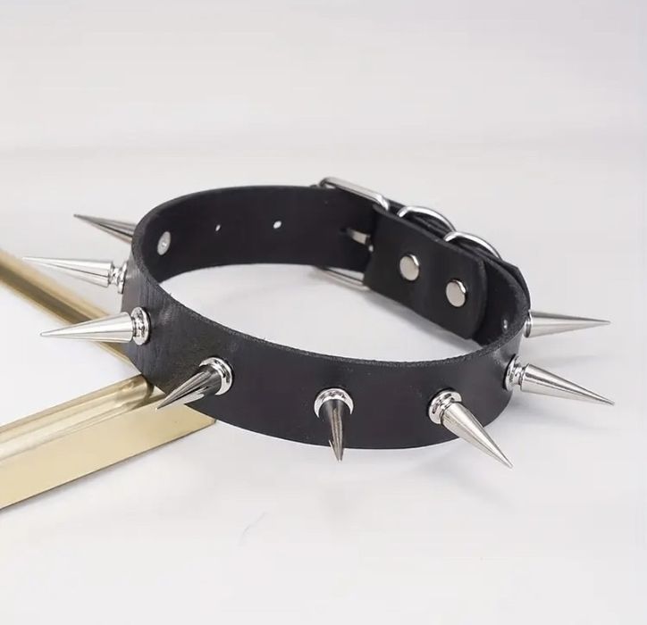 Новий жіночий панк чокер із шипами в чорному кольорі, чокер шипи у2к