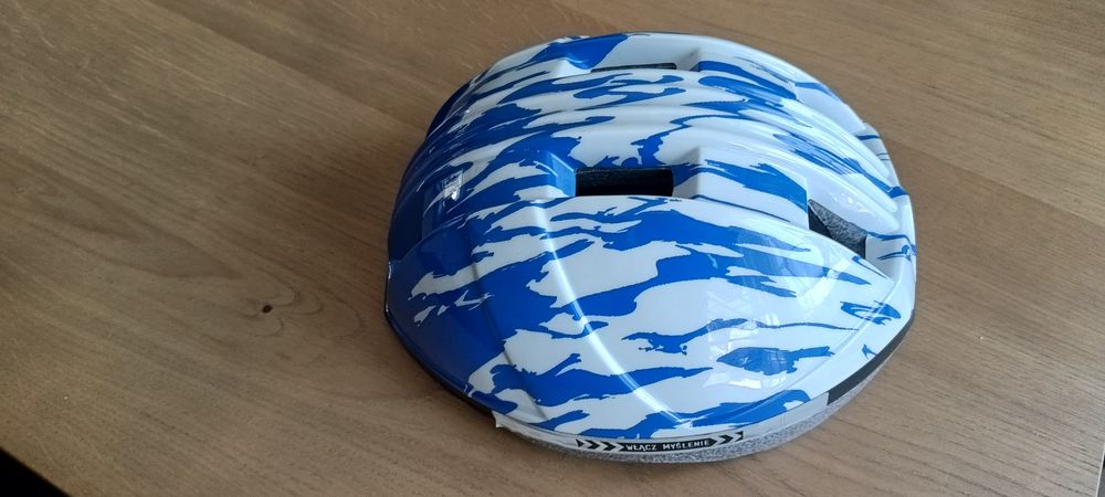 Kask rowerowy TERRA S 55-57 cm.180 g.