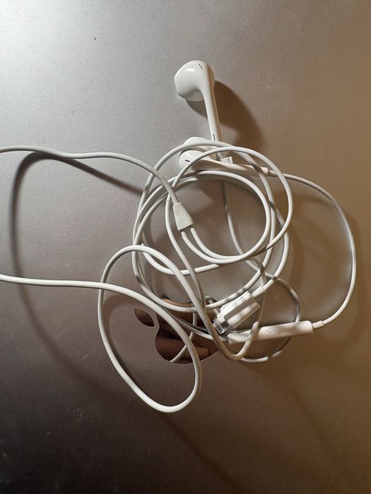 Проводные наушники iphone lightning