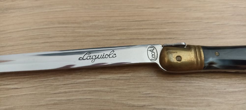 Laguiole abre cartas material nobre