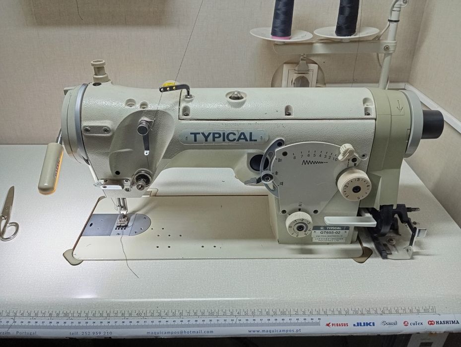 Máquina de costura industrial