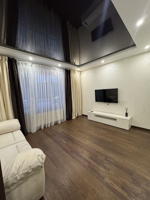 Оренда квартири по вулиці Клима Савура Новобудова