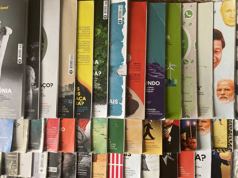 Revistas Courier Internacional [números na descrição]