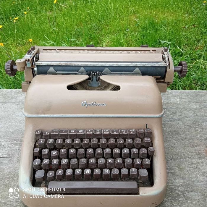 maszyna do pisania optima stara