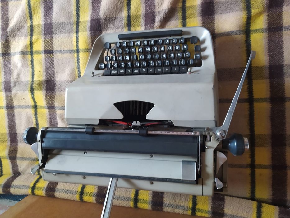 Maszyna do pisania – sprawna