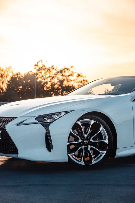 Wynajem Lexus LC500 Prestige - wypożyczalnia samochodów