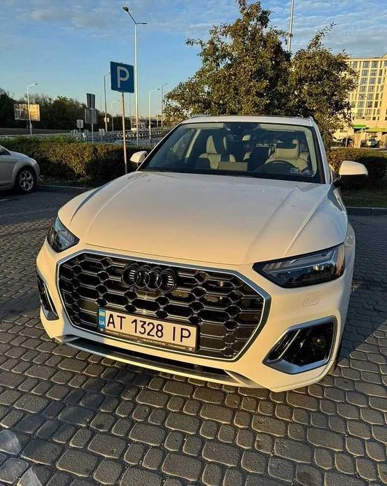 Продам Audi Q5 2022  Quattro  S-Line