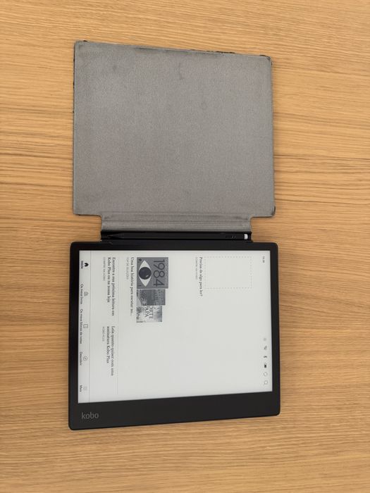 Rakuten Kobo Elipsa 2E