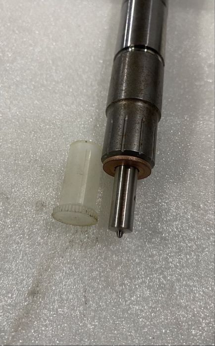 BMW  форсункі 0445111009,8579236