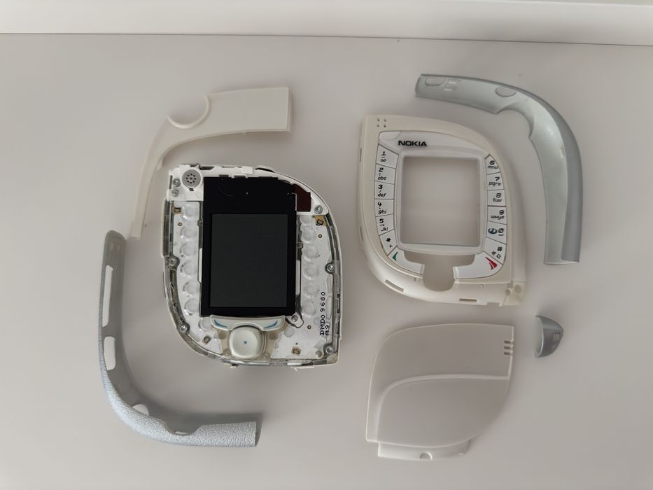 Nokia 7600 + новий корпус