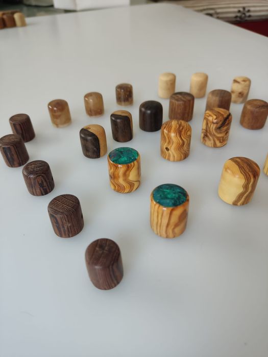 Botões potenciómetro knobs em madeira