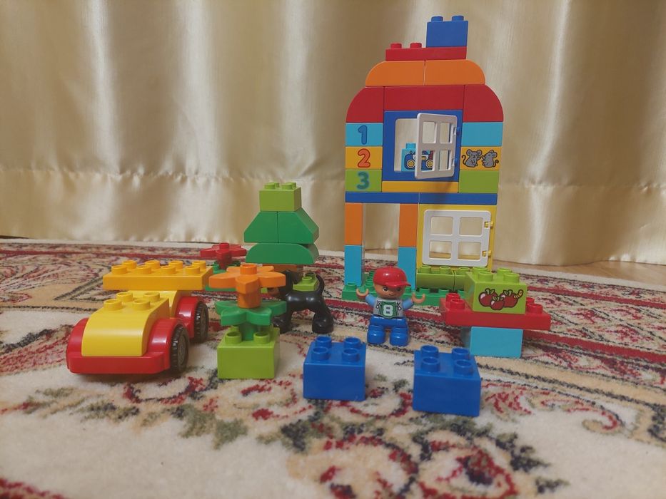 Lego duplo в коробці