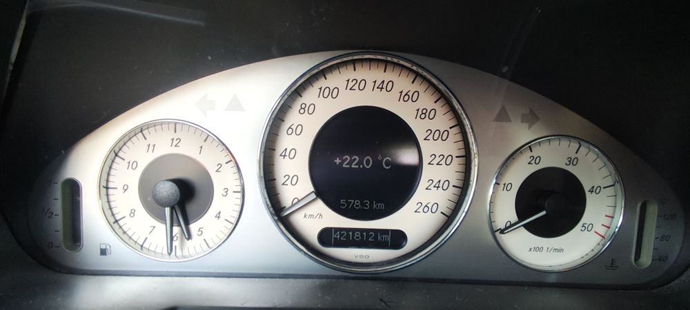 Mercedes -Benz E220 CDI /190 cv
