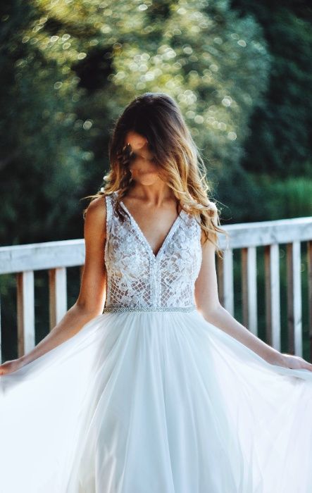 Suknia ślubna (34-36)